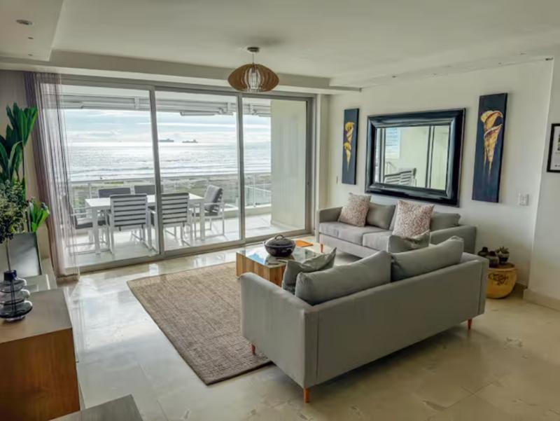 To Let 2 Bedroom Property for Rent in Dolphin Beach Western Cape